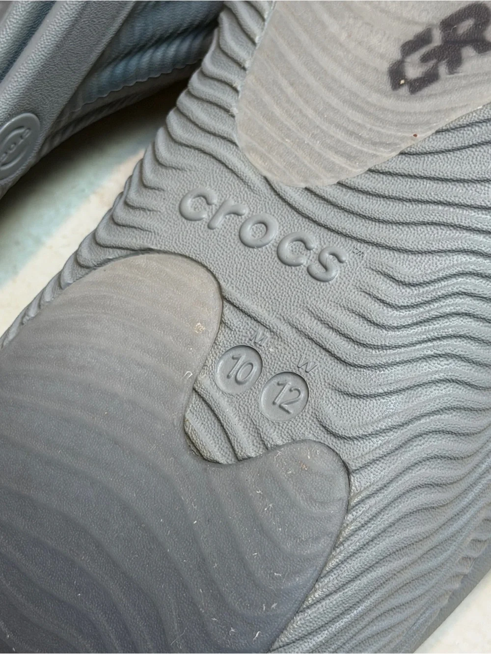 CROCS Mellow 2 Recovery Clog Sandals in Grey Men’s 10